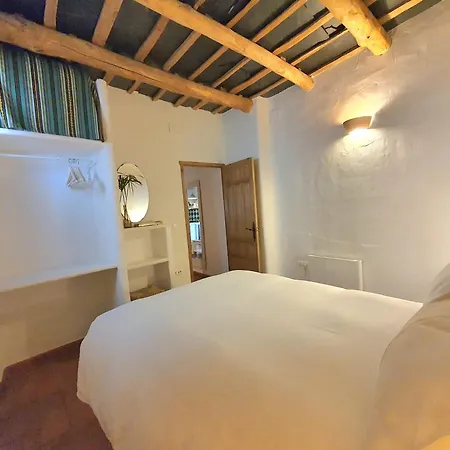 Guest house La Placeta 3*